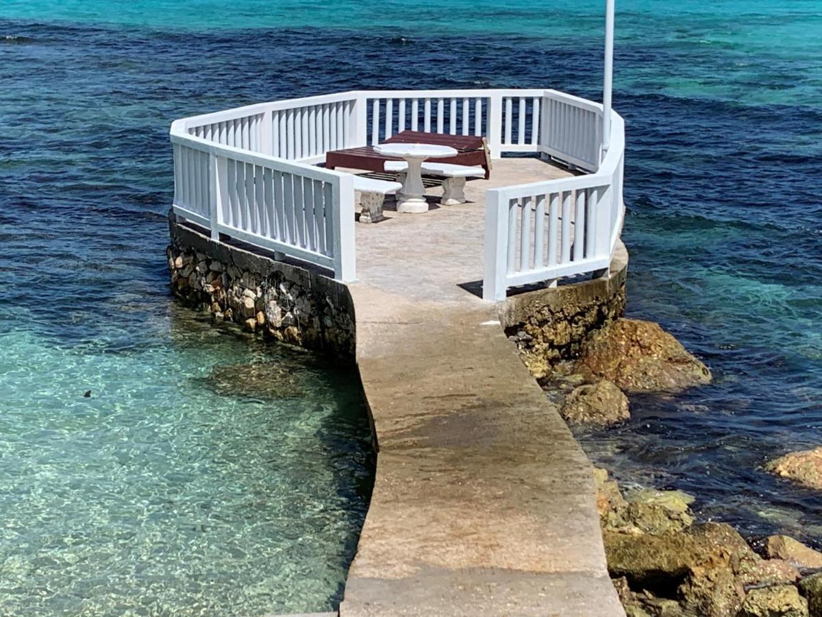 Vila Triplets On The Bay Montego Bay Exteriér fotografie