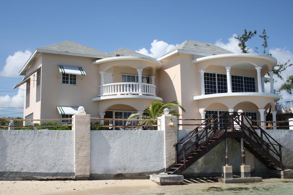 Vila Triplets On The Bay Montego Bay Exteriér fotografie